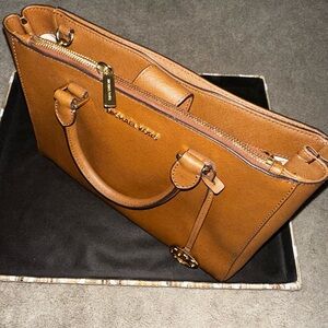 Michael Kors purse bag
